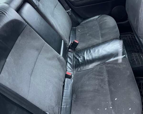 Синий Фольксваген Пассат, объемом двигателя 1.78 л и пробегом 349 тыс. км за 3500 $, фото 4 на Automoto.ua