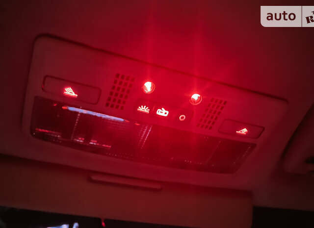 Синій Фольксваген Пассат, об'ємом двигуна 1.78 л та пробігом 320 тис. км за 5300 $, фото 10 на Automoto.ua