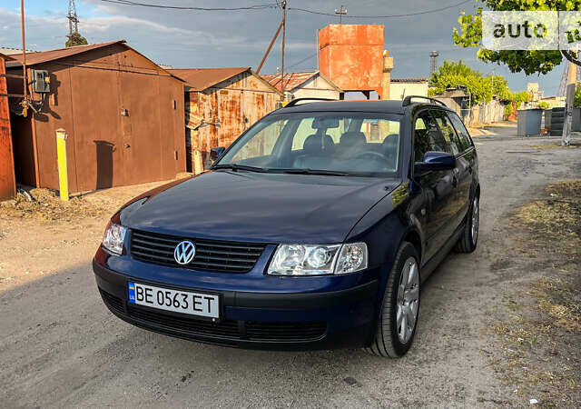 Синій Фольксваген Пассат, об'ємом двигуна 1.78 л та пробігом 320 тис. км за 5300 $, фото 1 на Automoto.ua