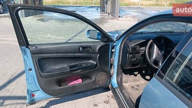 Синий Фольксваген Пассат, объемом двигателя 1.9 л и пробегом 320 тыс. км за 3800 $, фото 9 на Automoto.ua