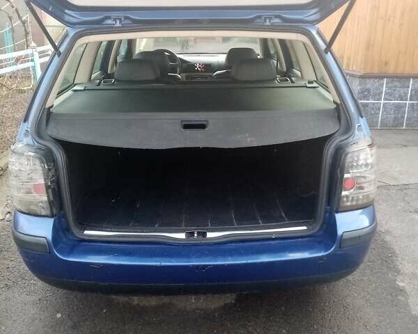 Синій Фольксваген Пассат, об'ємом двигуна 1.6 л та пробігом 320 тис. км за 3100 $, фото 6 на Automoto.ua