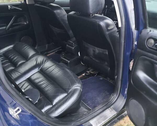 Синій Фольксваген Пассат, об'ємом двигуна 1.6 л та пробігом 280 тис. км за 2800 $, фото 4 на Automoto.ua