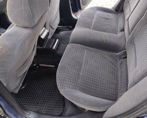 Синій Фольксваген Пассат, об'ємом двигуна 1.78 л та пробігом 317 тис. км за 3500 $, фото 11 на Automoto.ua