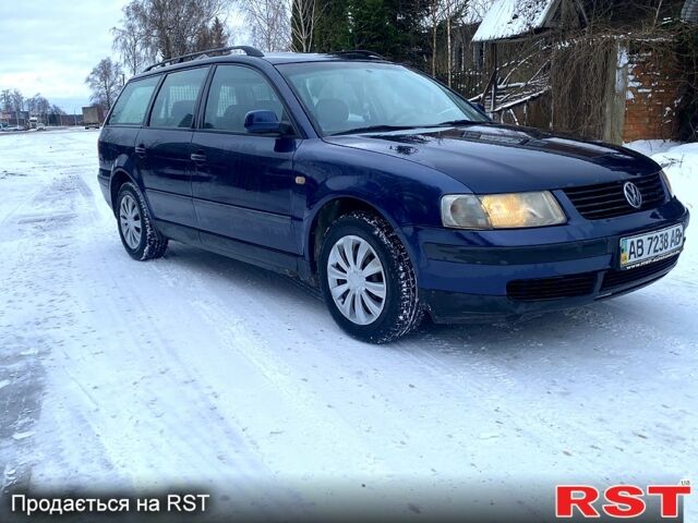 Синій Фольксваген Пассат, об'ємом двигуна 1.8 л та пробігом 350 тис. км за 3100 $, фото 2 на Automoto.ua