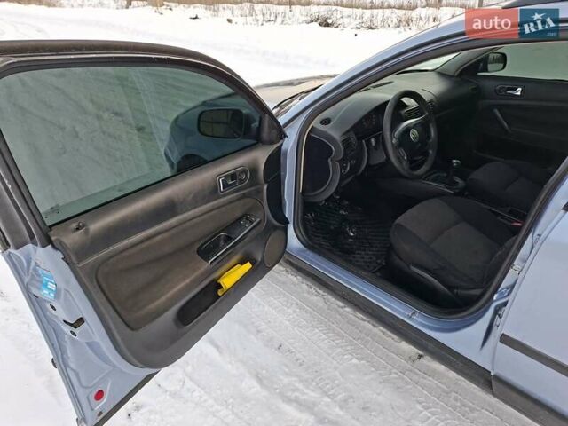 Синій Фольксваген Пассат, об'ємом двигуна 1.9 л та пробігом 371 тис. км за 3350 $, фото 16 на Automoto.ua