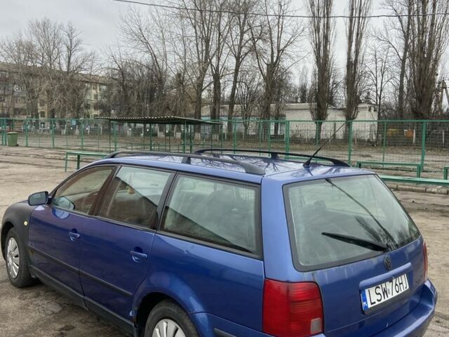 Синій Фольксваген Пассат, об'ємом двигуна 1.9 л та пробігом 300 тис. км за 2000 $, фото 3 на Automoto.ua