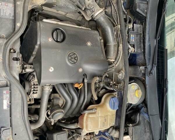 Синий Фольксваген Пассат, объемом двигателя 1.6 л и пробегом 320 тыс. км за 3150 $, фото 9 на Automoto.ua