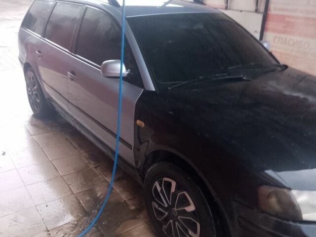 Синий Фольксваген Пассат, объемом двигателя 1.9 л и пробегом 340 тыс. км за 3600 $, фото 3 на Automoto.ua