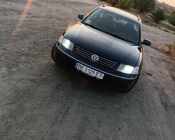 Синій Фольксваген Пассат, об'ємом двигуна 1.9 л та пробігом 386 тис. км за 3999 $, фото 1 на Automoto.ua