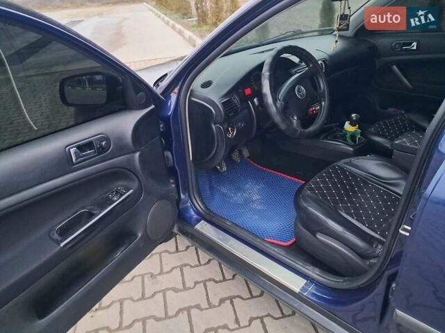 Синій Фольксваген Пассат, об'ємом двигуна 1.9 л та пробігом 292 тис. км за 3750 $, фото 6 на Automoto.ua