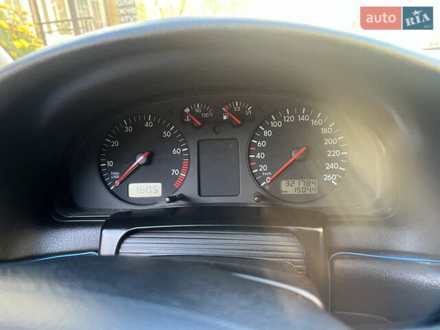 Синий Фольксваген Пассат, объемом двигателя 1.6 л и пробегом 321 тыс. км за 3500 $, фото 8 на Automoto.ua