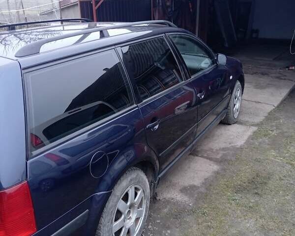 Синий Фольксваген Пассат, объемом двигателя 1.9 л и пробегом 382 тыс. км за 3400 $, фото 4 на Automoto.ua