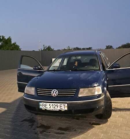 Синій Фольксваген Пассат, об'ємом двигуна 1.9 л та пробігом 386 тис. км за 3999 $, фото 4 на Automoto.ua