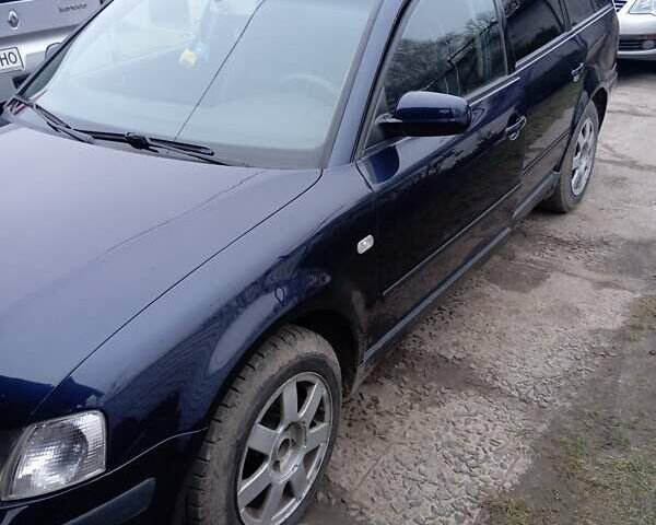 Синий Фольксваген Пассат, объемом двигателя 1.9 л и пробегом 382 тыс. км за 3400 $, фото 5 на Automoto.ua