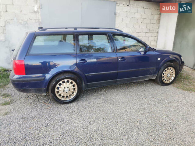 Синій Фольксваген Пассат, об'ємом двигуна 1.9 л та пробігом 220 тис. км за 3500 $, фото 2 на Automoto.ua