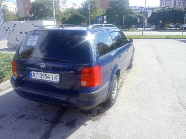 Синий Фольксваген Пассат, объемом двигателя 1.6 л и пробегом 250 тыс. км за 3600 $, фото 5 на Automoto.ua