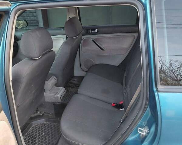 Синій Фольксваген Пассат, об'ємом двигуна 1.78 л та пробігом 380 тис. км за 3300 $, фото 6 на Automoto.ua