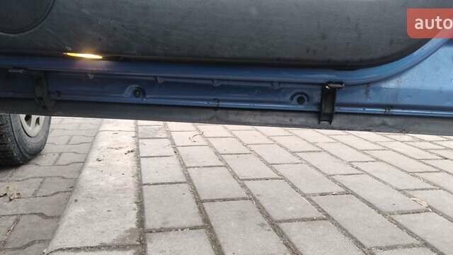 Синий Фольксваген Пассат, объемом двигателя 0 л и пробегом 255 тыс. км за 2300 $, фото 5 на Automoto.ua