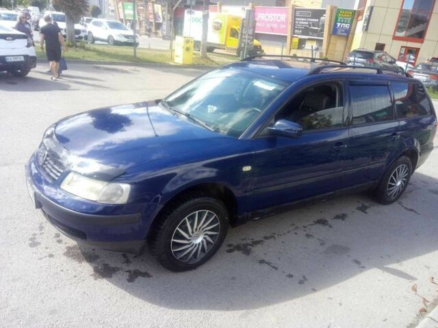 Синий Фольксваген Пассат, объемом двигателя 1.6 л и пробегом 250 тыс. км за 3600 $, фото 2 на Automoto.ua