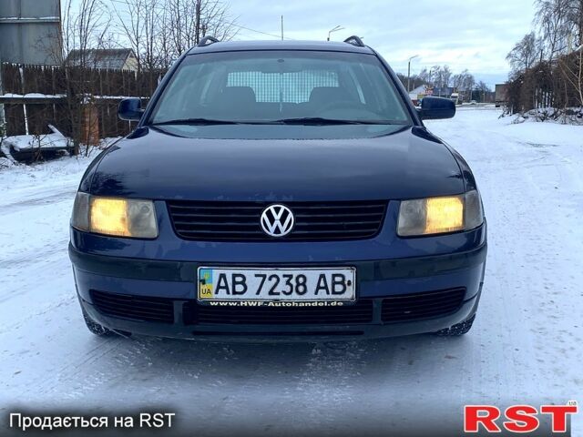 Синій Фольксваген Пассат, об'ємом двигуна 1.8 л та пробігом 350 тис. км за 3100 $, фото 1 на Automoto.ua