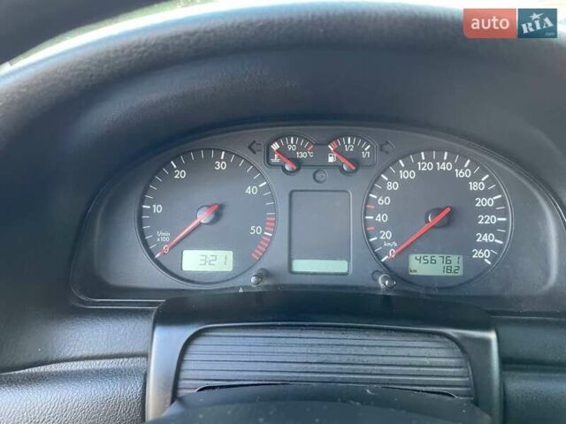 Синий Фольксваген Пассат, объемом двигателя 1.9 л и пробегом 456 тыс. км за 2700 $, фото 8 на Automoto.ua