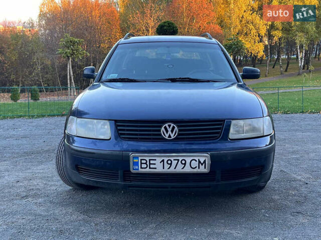 Синий Фольксваген Пассат, объемом двигателя 1.6 л и пробегом 277 тыс. км за 2999 $, фото 2 на Automoto.ua