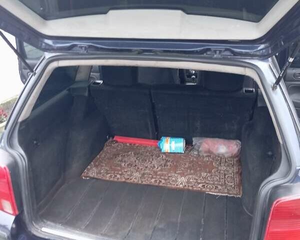 Синий Фольксваген Пассат, объемом двигателя 1.9 л и пробегом 382 тыс. км за 3400 $, фото 1 на Automoto.ua