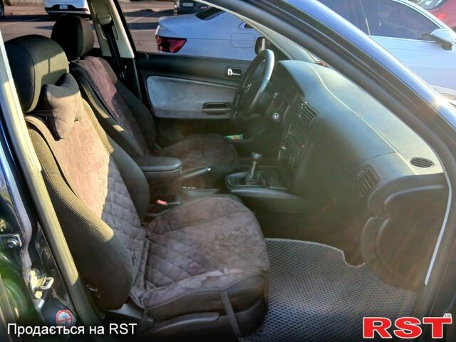 Синий Фольксваген Пассат, объемом двигателя 1.9 л и пробегом 225 тыс. км за 5300 $, фото 1 на Automoto.ua