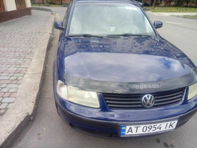 Синий Фольксваген Пассат, объемом двигателя 1.6 л и пробегом 250 тыс. км за 3600 $, фото 1 на Automoto.ua