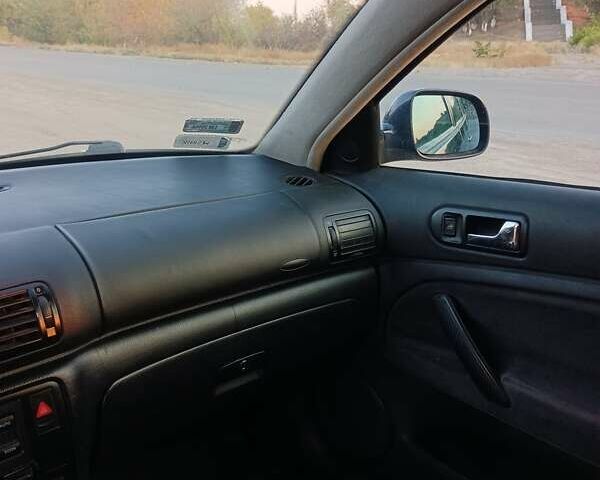 Синій Фольксваген Пассат, об'ємом двигуна 1.9 л та пробігом 386 тис. км за 3999 $, фото 10 на Automoto.ua