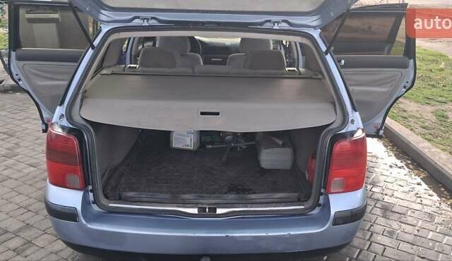 Синій Фольксваген Пассат, об'ємом двигуна 1.9 л та пробігом 437 тис. км за 3000 $, фото 8 на Automoto.ua