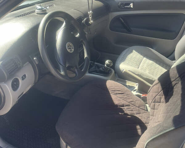 Синий Фольксваген Пассат, объемом двигателя 1.78 л и пробегом 350 тыс. км за 3800 $, фото 8 на Automoto.ua