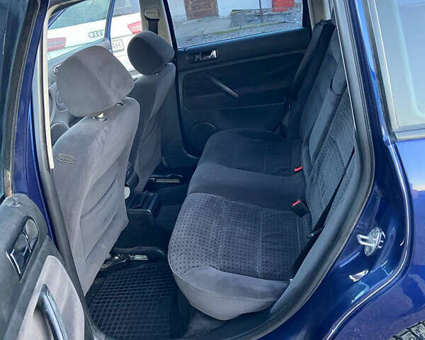 Синий Фольксваген Пассат, объемом двигателя 1.9 л и пробегом 500 тыс. км за 3250 $, фото 10 на Automoto.ua