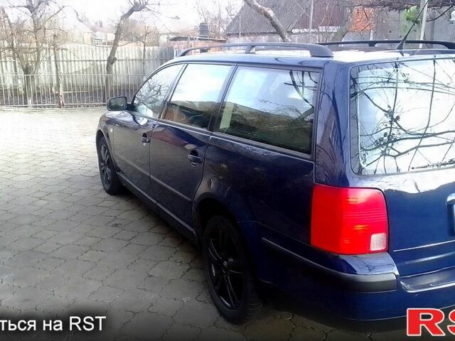 Синій Фольксваген Пассат, об'ємом двигуна 1.8 л та пробігом 264 тис. км за 4300 $, фото 2 на Automoto.ua