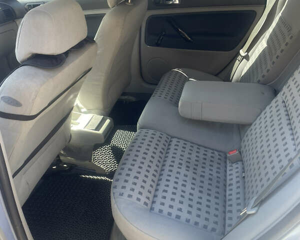 Синий Фольксваген Пассат, объемом двигателя 1.78 л и пробегом 350 тыс. км за 3800 $, фото 13 на Automoto.ua