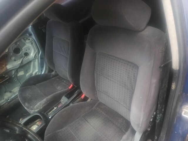 Синій Фольксваген Пассат, об'ємом двигуна 1.8 л та пробігом 226 тис. км за 999 $, фото 7 на Automoto.ua