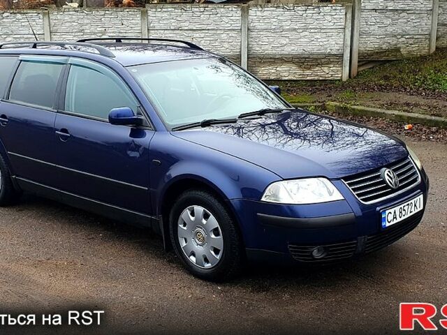 Синий Фольксваген Пассат, объемом двигателя 1.6 л и пробегом 302 тыс. км за 4999 $, фото 2 на Automoto.ua