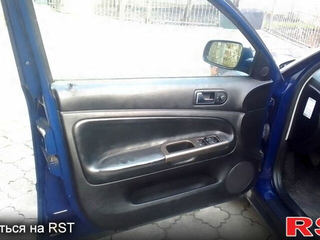 Синій Фольксваген Пассат, об'ємом двигуна 1.8 л та пробігом 264 тис. км за 4300 $, фото 5 на Automoto.ua