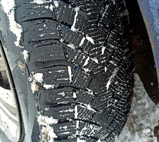 Синий Фольксваген Пассат, объемом двигателя 1.9 л и пробегом 443 тыс. км за 3400 $, фото 4 на Automoto.ua