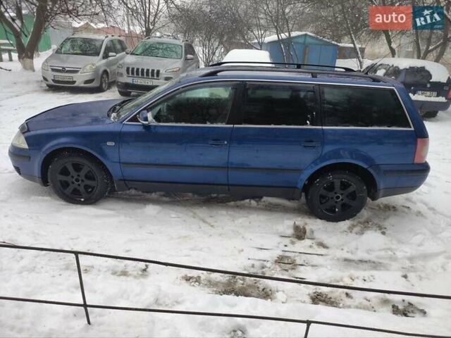 Синий Фольксваген Пассат, объемом двигателя 1.9 л и пробегом 447 тыс. км за 3900 $, фото 4 на Automoto.ua