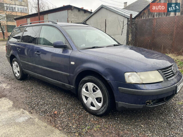 Синій Фольксваген Пассат, об'ємом двигуна 1.9 л та пробігом 333 тис. км за 2100 $, фото 7 на Automoto.ua