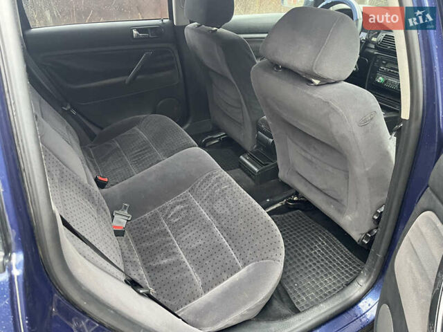 Синій Фольксваген Пассат, об'ємом двигуна 1.9 л та пробігом 333 тис. км за 2100 $, фото 16 на Automoto.ua