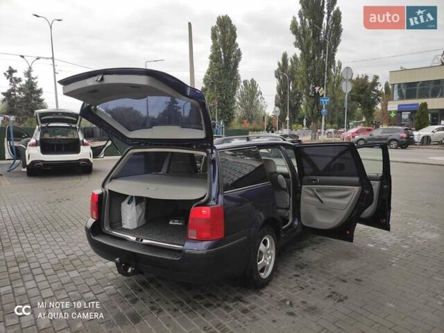 Синій Фольксваген Пассат, об'ємом двигуна 1.9 л та пробігом 367 тис. км за 2999 $, фото 17 на Automoto.ua