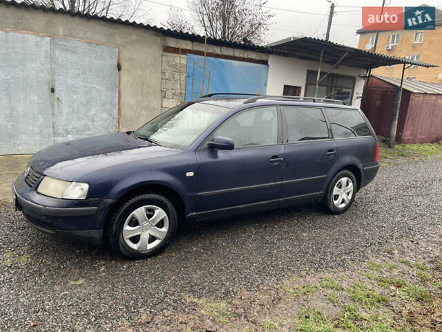 Синій Фольксваген Пассат, об'ємом двигуна 1.9 л та пробігом 333 тис. км за 2100 $, фото 4 на Automoto.ua