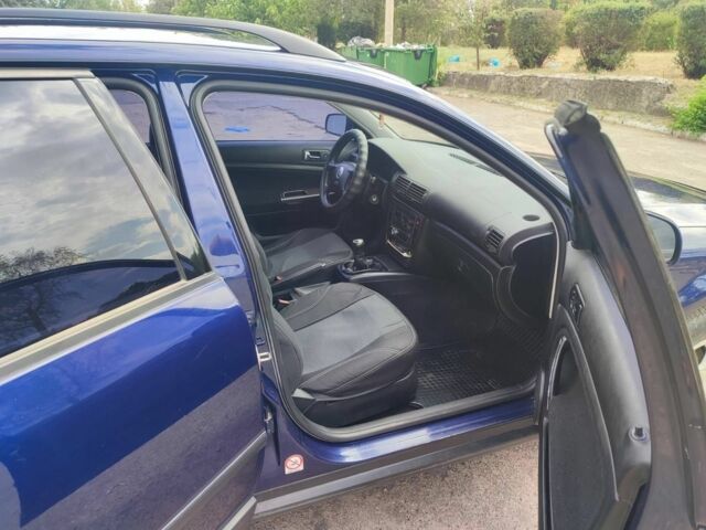 Синий Фольксваген Пассат, объемом двигателя 1.9 л и пробегом 410 тыс. км за 4500 $, фото 8 на Automoto.ua