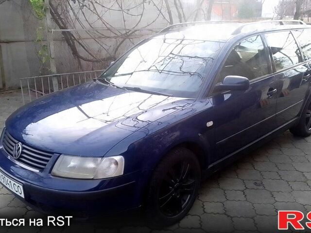 Синій Фольксваген Пассат, об'ємом двигуна 1.8 л та пробігом 264 тис. км за 4300 $, фото 1 на Automoto.ua