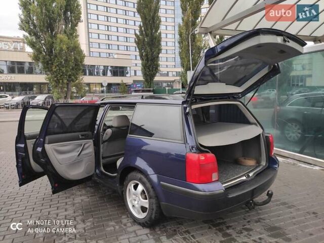 Синій Фольксваген Пассат, об'ємом двигуна 1.9 л та пробігом 367 тис. км за 2999 $, фото 19 на Automoto.ua