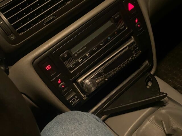 Синий Фольксваген Пассат, объемом двигателя 1.9 л и пробегом 448 тыс. км за 1653 $, фото 1 на Automoto.ua