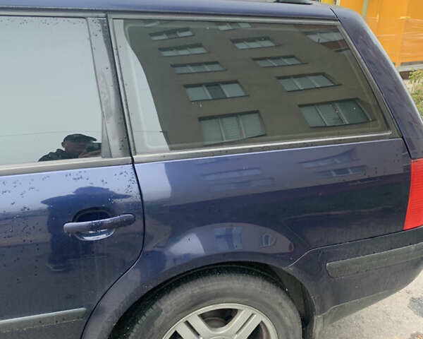 Синий Фольксваген Пассат, объемом двигателя 1.8 л и пробегом 300 тыс. км за 4200 $, фото 8 на Automoto.ua