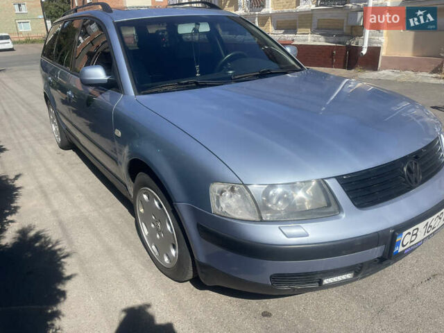 Синий Фольксваген Пассат, объемом двигателя 1.78 л и пробегом 350 тыс. км за 3800 $, фото 3 на Automoto.ua